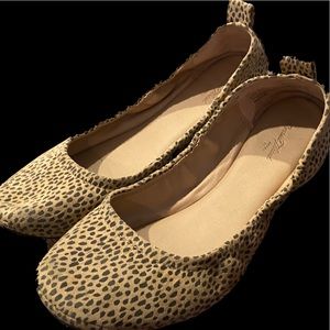 Leopard spotted flat shoes